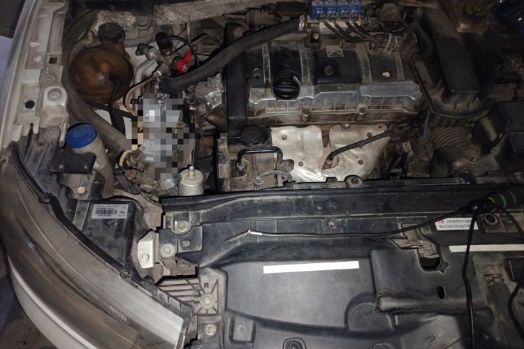Used Citroen C-Quatre 2013 1.6L Manual Prestige CNG Model Engine Bay Right