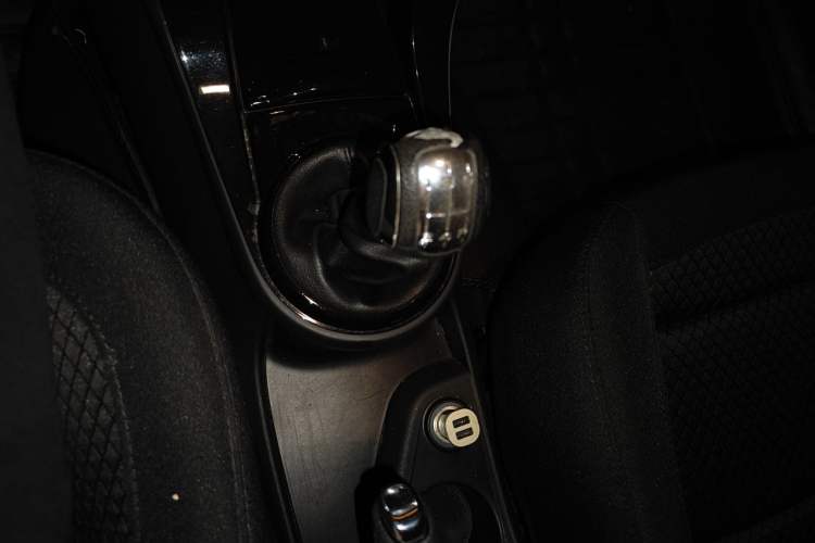Used Citroen C-Quatre 2013 Sedan 1.6L Manual - Prestige Model Gear Lever