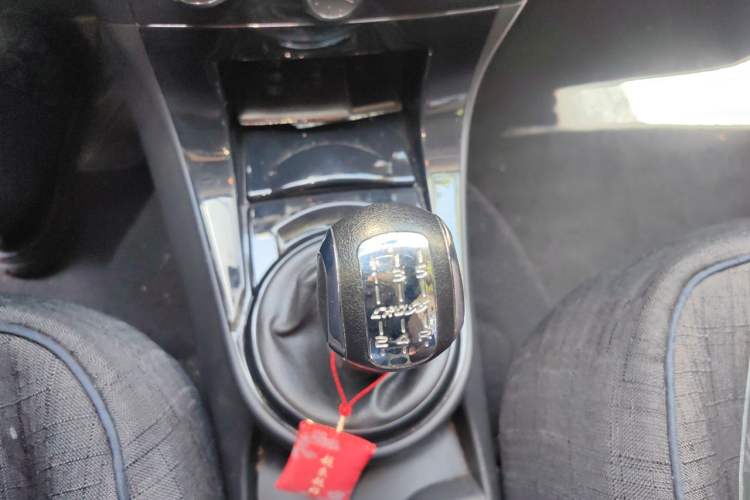 Used Citroen C-Quatre 2013 Sedan 2.0L Manual - Joyful Edition Gear Lever
