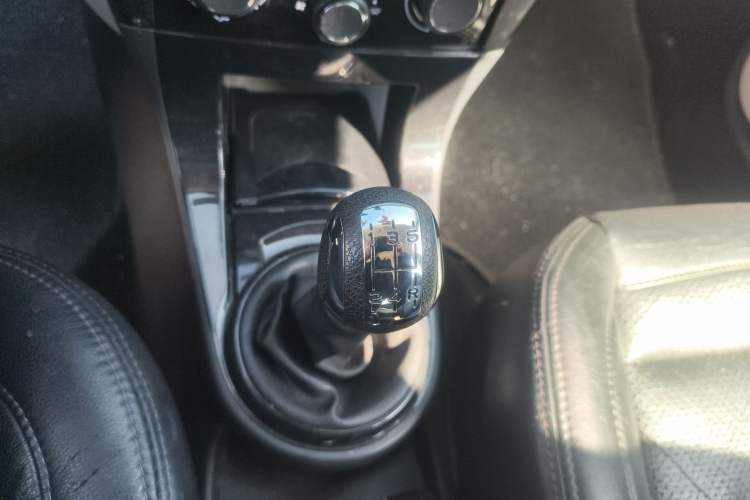 Used Citroen C-Quatre 2013 Sedan 1.6L Manual - Prestige Model Gear Lever