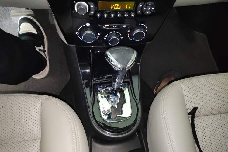 Used Citroen C-Quatre 2013 Sedan 1.6L Automatic Prestige Model Gear Lever
