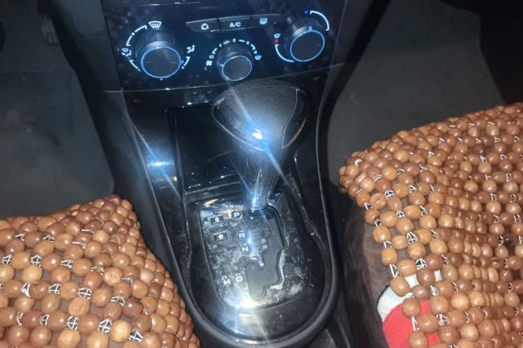 Used Citroen C-Quatre 2013 Sedan 2.0L Automatic Joyful Model Gear Lever
