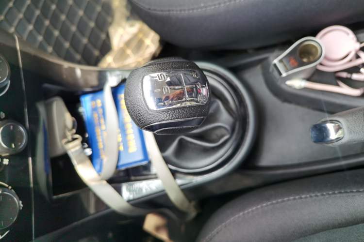 Used Citroen C-Quatre 2013 Sedan 1.6L Manual - Prestige Model Gear Lever