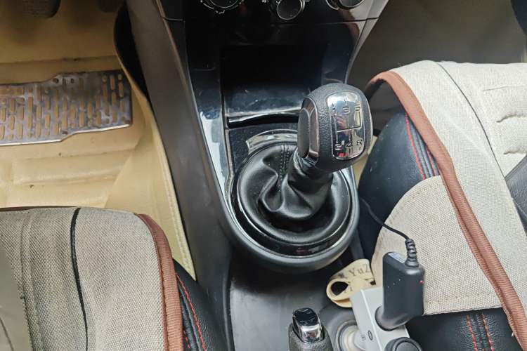 Used Citroen C-Quatre 2013 Sedan 1.6L Manual - Prestige Model Gear Lever