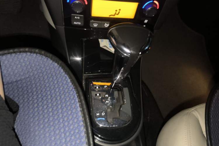 Used Citroen C-Quatre 2013 Hatchback 1.6L Automatic Enjoyment Model Gear Lever