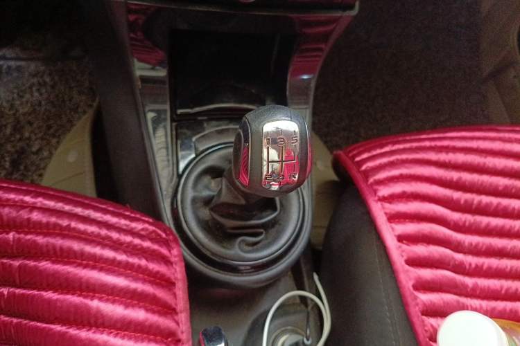 Used Citroen C-Quatre 2013 Sedan 1.6L Manual - Prestige Model Gear Lever