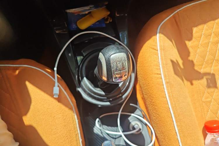 Used Citroen C-Quatre 2013 Sedan 1.6L Manual - Prestige Model Gear Lever