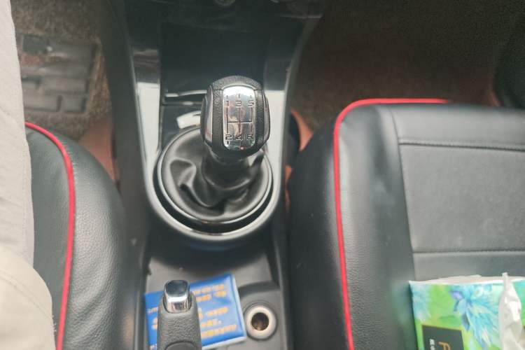 Used Citroen C-Quatre 2013 Sedan 1.6L Manual - Prestige Model Gear Lever