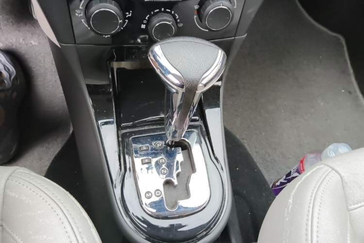 Used Citroen C-Quatre 2013 Sedan 1.6L Automatic Prestige Model Gear Lever