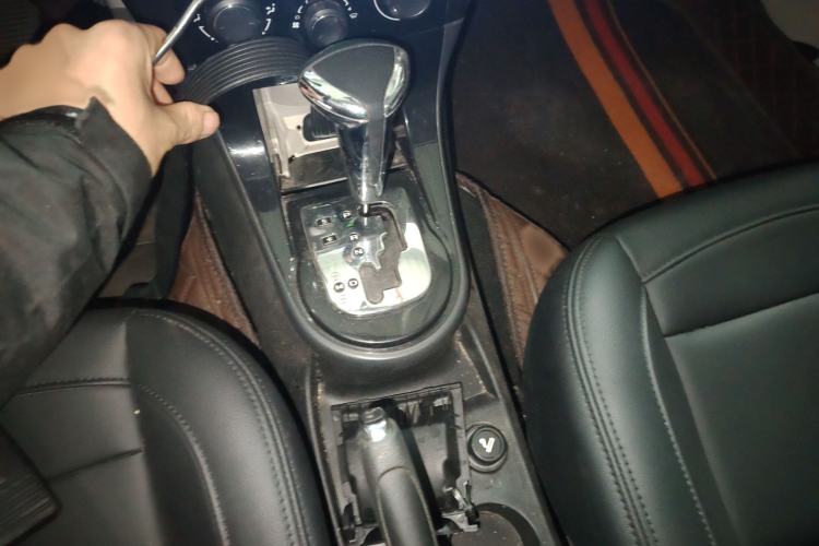 Used Citroen C-Quatre 2013 Sedan 1.6L Automatic Prestige Model Gear Lever