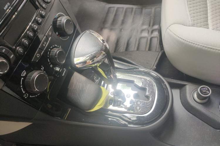 Used Citroen C-Quatre 2013 Sedan 1.6L Automatic Prestige Model Gear Lever