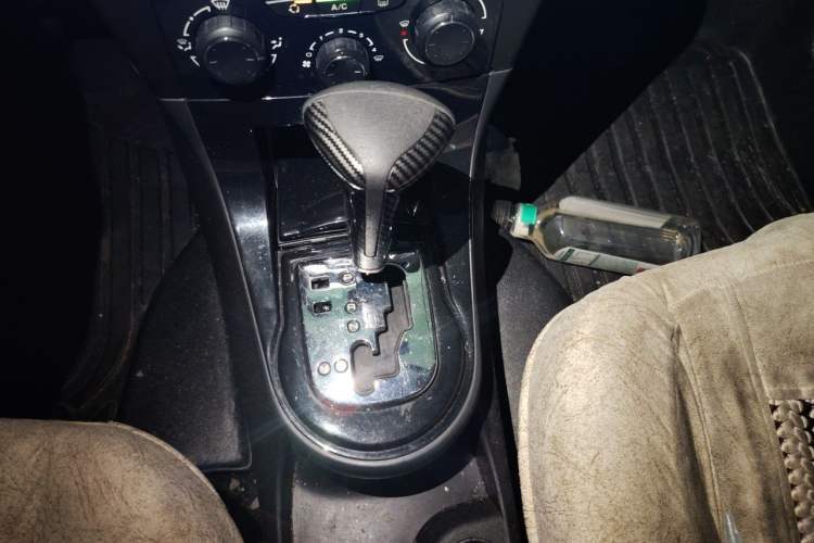 Used Citroen C-Quatre 2013 Sedan 1.6L Automatic Prestige Model Gear Lever