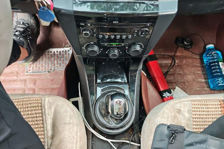 Used Citroen C-Quatre 2013 Sedan 1.6L Manual - Prestige Model Gear Lever