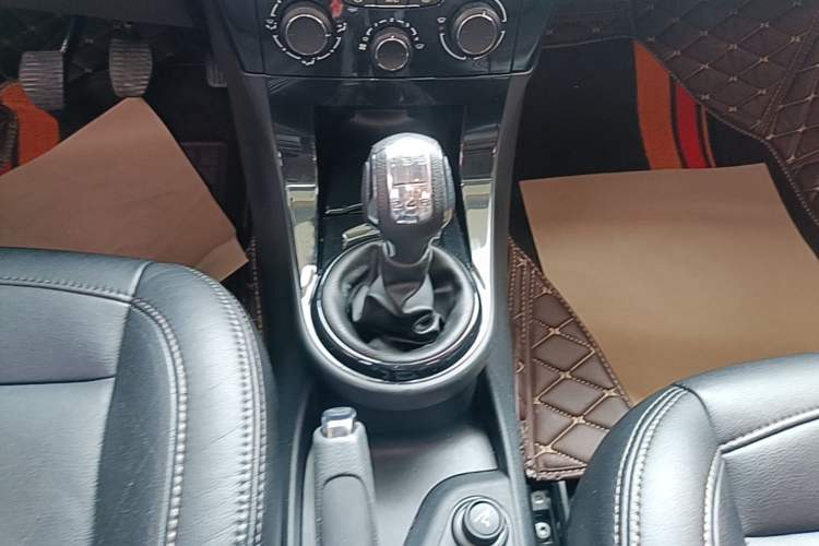 Used Citroen C-Quatre 2013 Sedan 1.6L Manual - Prestige Model Gear Lever