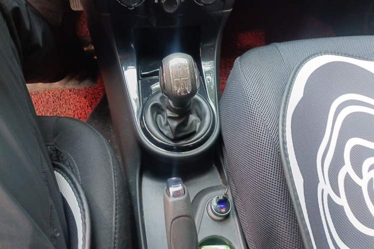 Used Citroen C-Quatre 2013 Sedan 1.6L Manual - Prestige Model Gear Lever