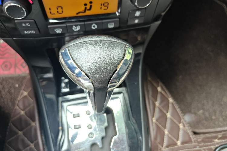 Used Citroen C-Quatre 2013 Sedan 1.6L Automatic Enjoyment Model Gear Lever