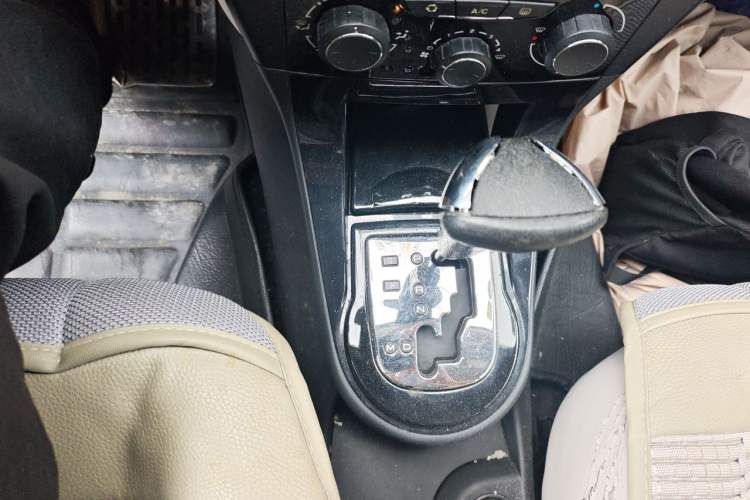 Used Citroen C-Quatre 2013 Sedan 1.6L Automatic Prestige Model Gear Lever