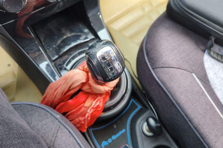 Used Citroen C-Quatre 2013 Sedan 1.6L Manual - Prestige Model Gear Lever