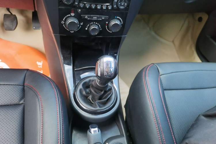 Used Citroen C-Quatre 2013 Sedan 1.6L Manual - Prestige Model Gear Lever