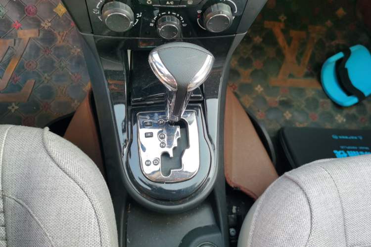 Used Citroen C-Quatre 2013 Sedan 1.6L Automatic Prestige Model Gear Lever