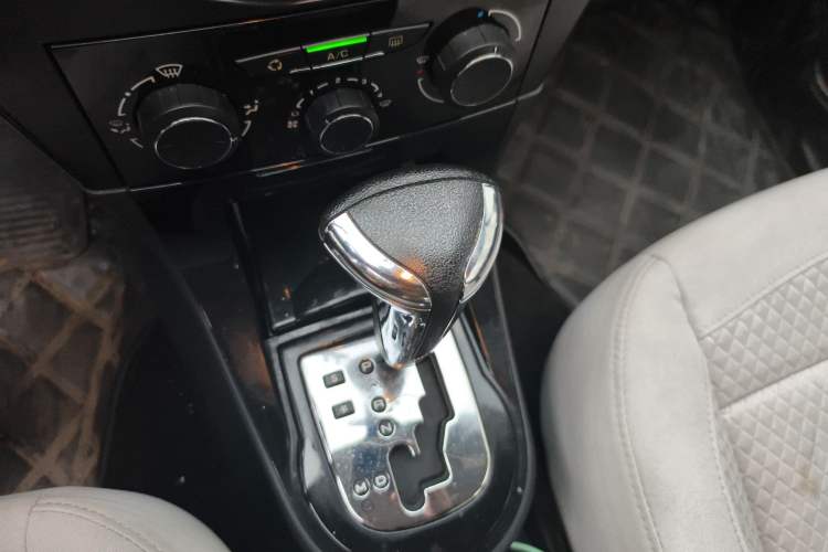 Used Citroen C-Quatre 2013 Hatchback 1.6L Automatic LeShang Model Gear Lever