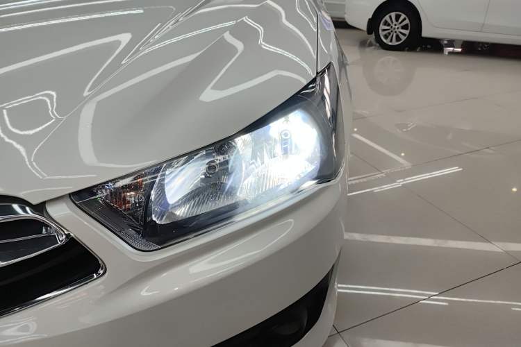 Used Citroen C-Quatre 2013 Hatchback 1.6L Automatic LeShang Model Left Front Headlight