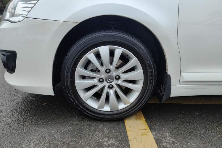 Used Citroen C-Quatre 2013 Sedan 1.6L Automatic Prestige Model Left Front Wheel Hub
