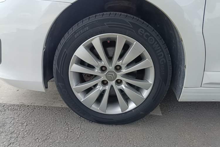 Used Citroen C-Quatre 2013 Sedan 1.6L Manual - Prestige Model Left Front Wheel Hub