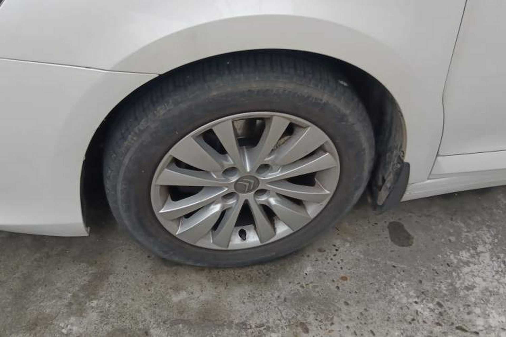 Used Citroen C-Quatre 2013 Sedan 1.6L Automatic Prestige Model Left Front Wheel Hub