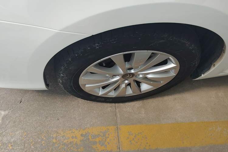 Used Citroen C-Quatre 2013 Sedan 1.6L Automatic Prestige Model Left Front Wheel Hub