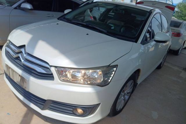 Ojetý Citroen C-Quatre 2013 Sedan 1.6L Automatic Prestige Model