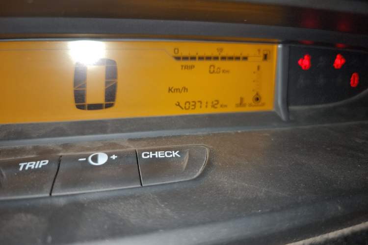 Used Citroen C-Quatre 2013 Sedan 1.6L Manual - Prestige Model Odometer Close Up