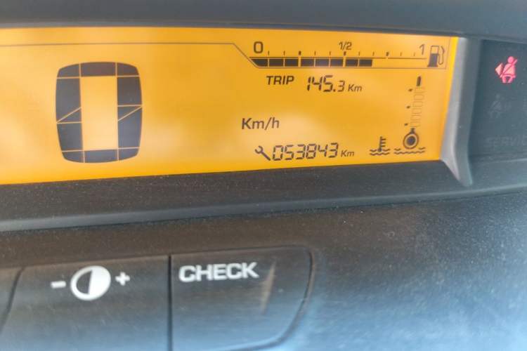 Used Citroen C-Quatre 2013 1.6L Manual Prestige CNG Model Odometer Close Up