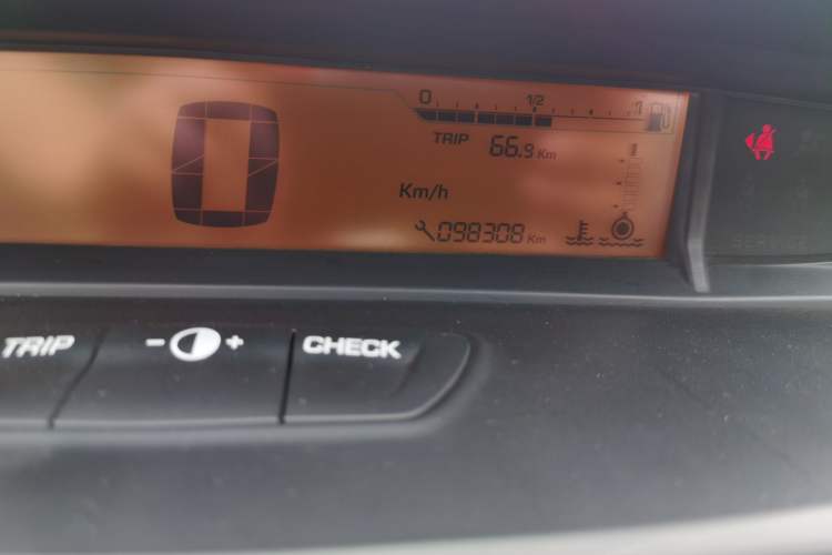 Used Citroen C-Quatre 2013 Sedan 1.6L Manual - Prestige Model Odometer Close Up