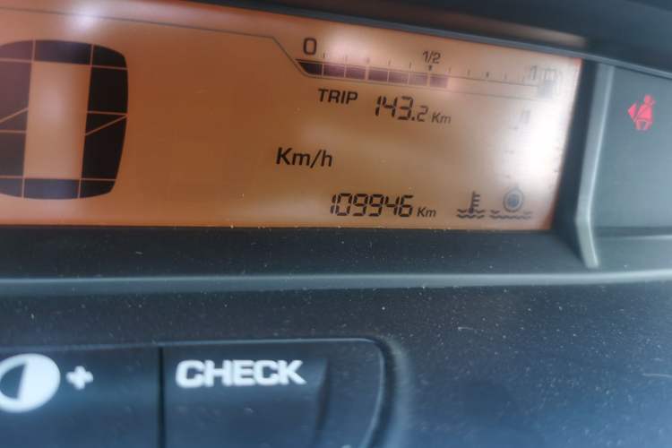 Used Citroen C-Quatre 2013 Facelifted CROSS 1.6L Automatic Odometer Close Up