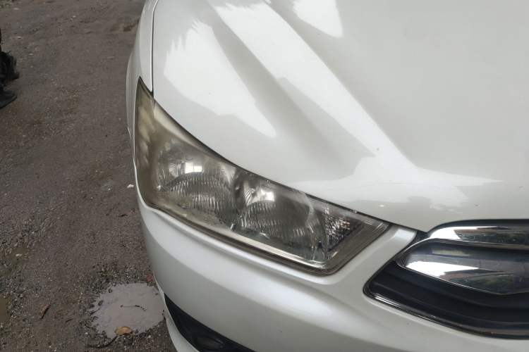 Used Citroen C-Quatre 2013 1.6L Manual Prestige CNG Model Right Front Headlight