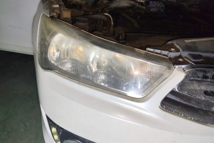 Used Citroen C-Quatre 2013 1.6L Manual Prestige CNG Model Right Front Headlight