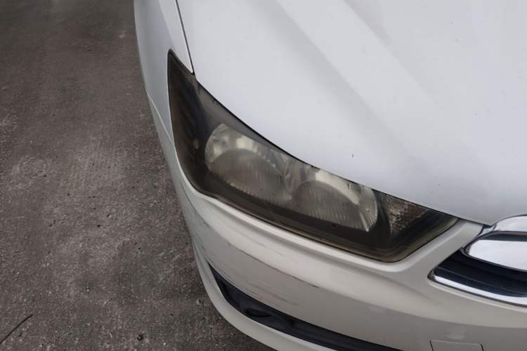 Used Citroen C-Quatre 2013 Hatchback 1.6L Automatic LeShang Model Right Front Headlight
