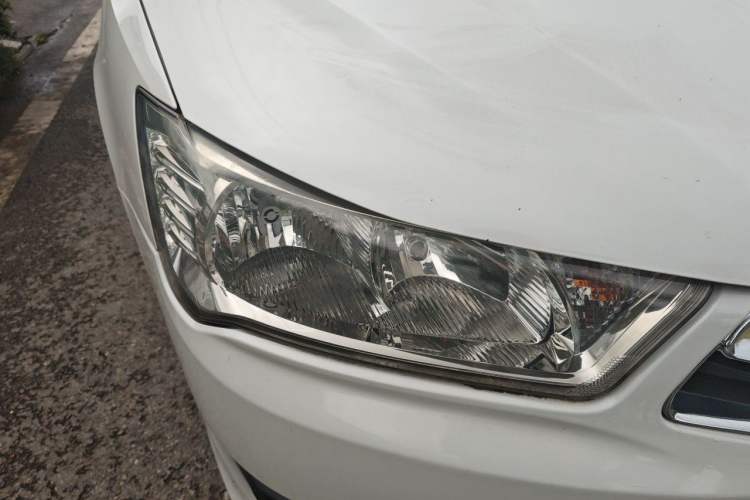 Used Citroen C-Quatre 2013 Sedan 1.6L Automatic Prestige Model Right Front Headlight