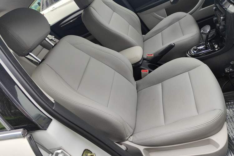 Used Citroen C-Quatre 2013 Sedan 1.6L Automatic Prestige Model Right Front Seat