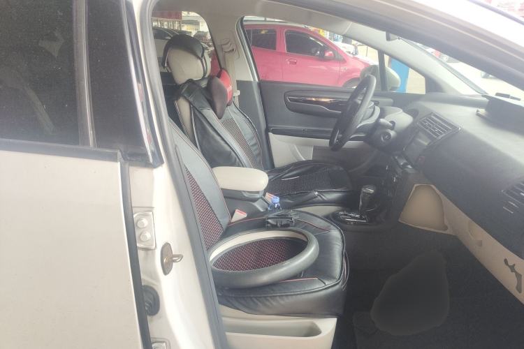 Used Citroen C-Quatre 2013 Sedan 1.6L Automatic Prestige Model Right Front Seat