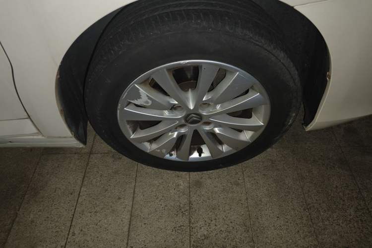 Used Citroen C-Quatre 2013 Sedan 1.6L Manual - Prestige Model Right Front Wheel Hub