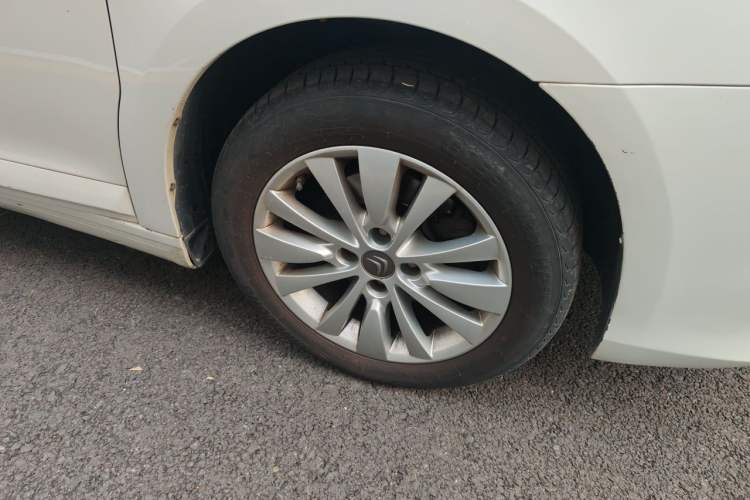Used Citroen C-Quatre 2013 Sedan 1.6L Manual - Prestige Model Right Front Wheel Hub