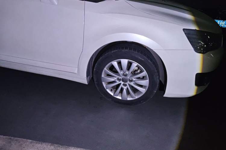 Used Citroen C-Quatre 2013 Sedan 1.6L Automatic Prestige Model Right Front Wheel Hub