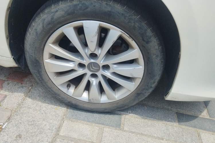Used Citroen C-Quatre 2013 Sedan 1.6L Manual - Prestige Model Right Front Wheel Hub