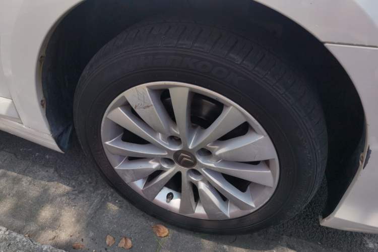 Used Citroen C-Quatre 2013 Sedan 1.6L Manual - Prestige Model Right Front Wheel Hub
