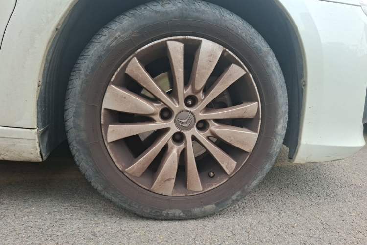 Used Citroen C-Quatre 2013 Sedan 1.6L Automatic Enjoyment Model Right Front Wheel Hub
