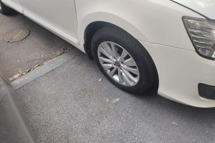 Used Citroen C-Quatre 2013 Sedan 1.6L Manual - Prestige Model Right Front Wheel Hub