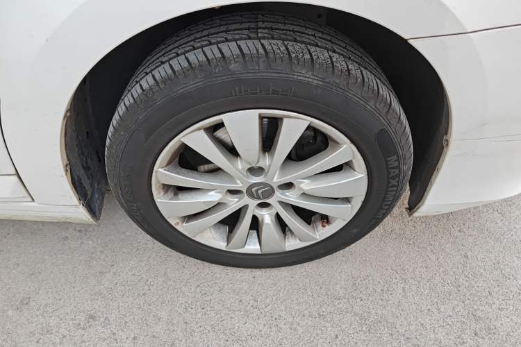 Used Citroen C-Quatre 2013 Sedan 1.6L Manual - Prestige Model Right Front Wheel Hub