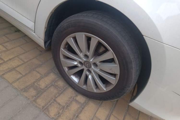 Used Citroen C-Quatre 2013 Sedan 1.6L Manual - Prestige Model Right Front Wheel Hub